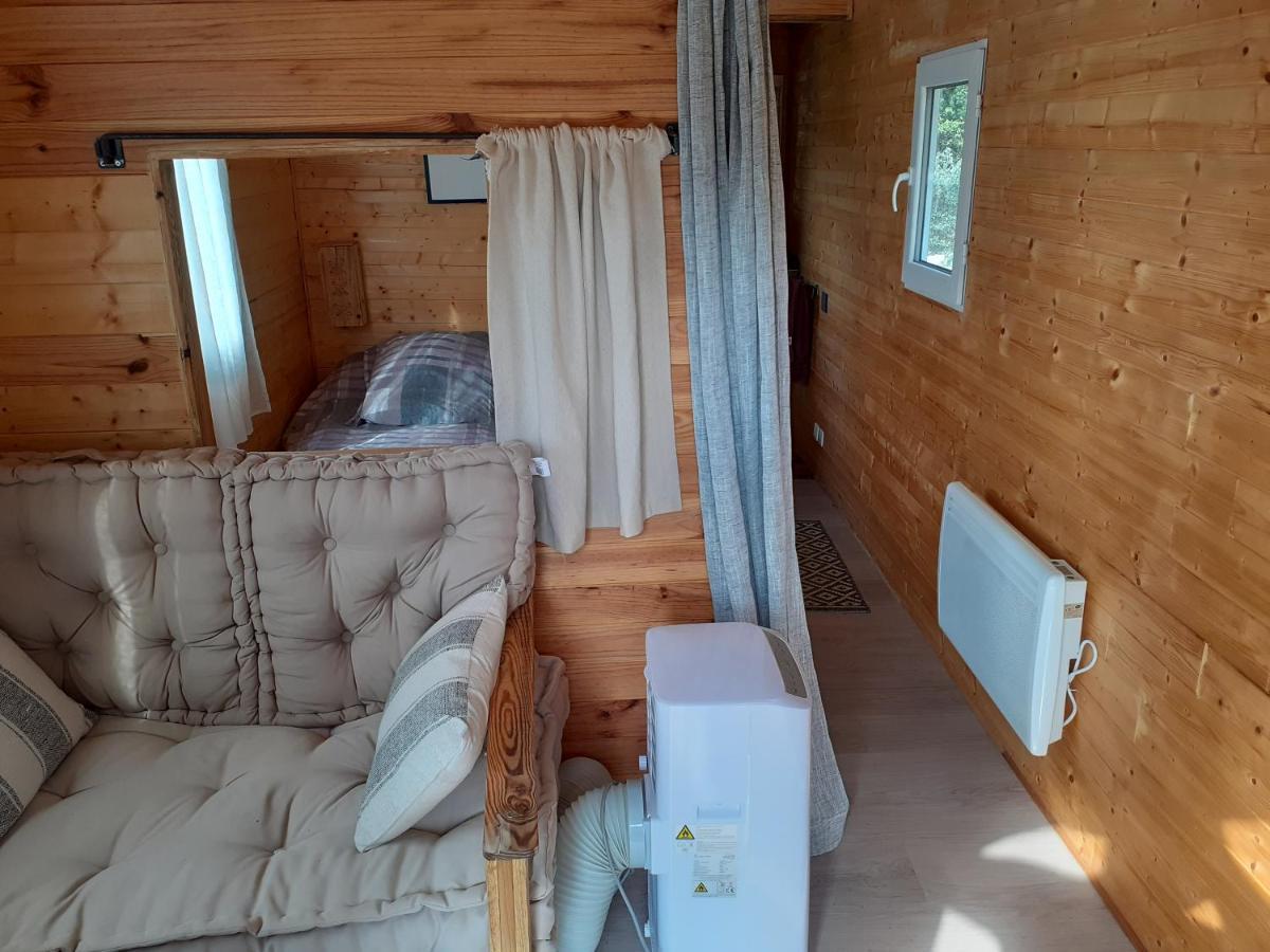 Roulotte Otel Nîmes Dış mekan fotoğraf
