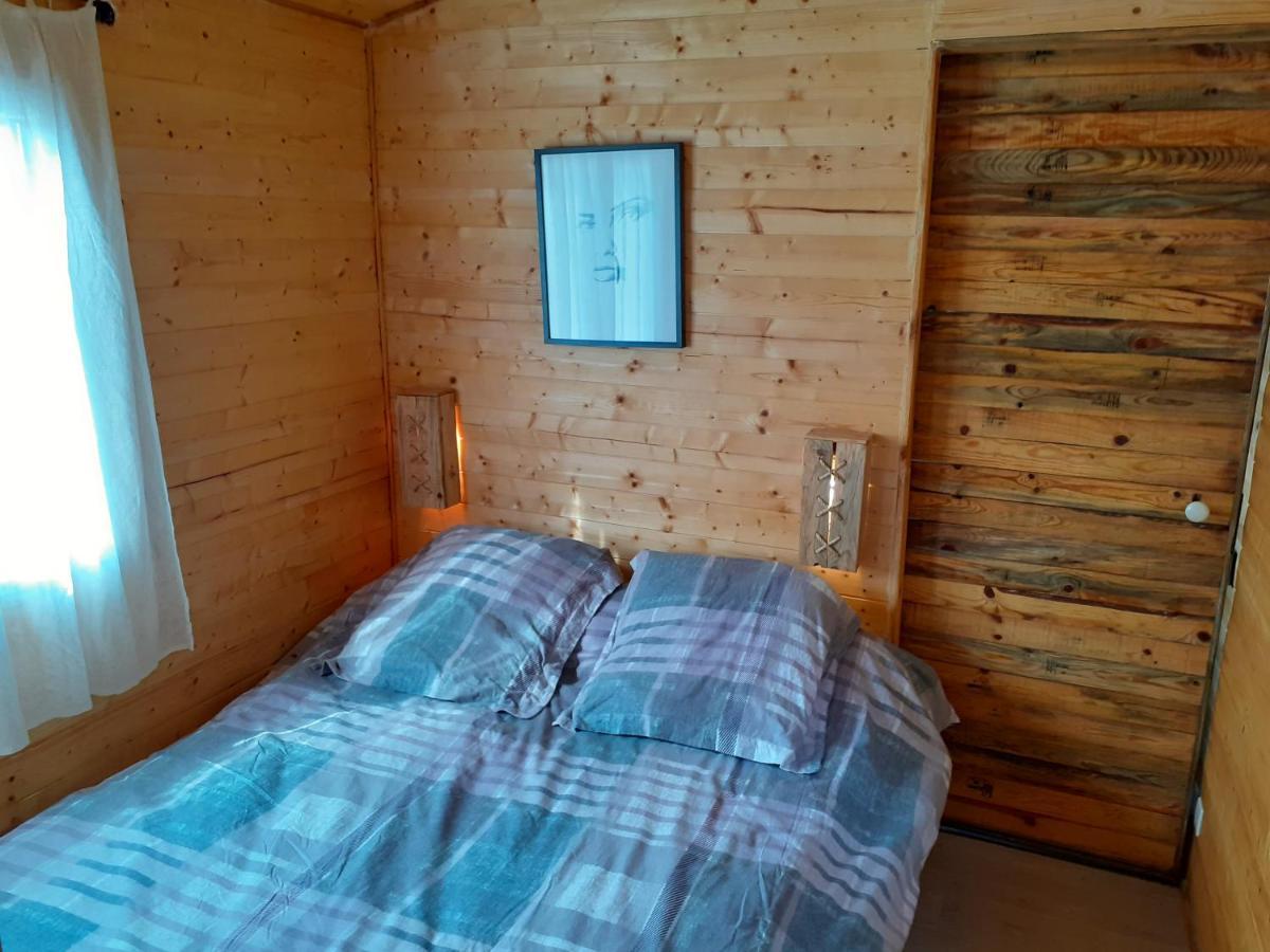 Roulotte Otel Nîmes Dış mekan fotoğraf